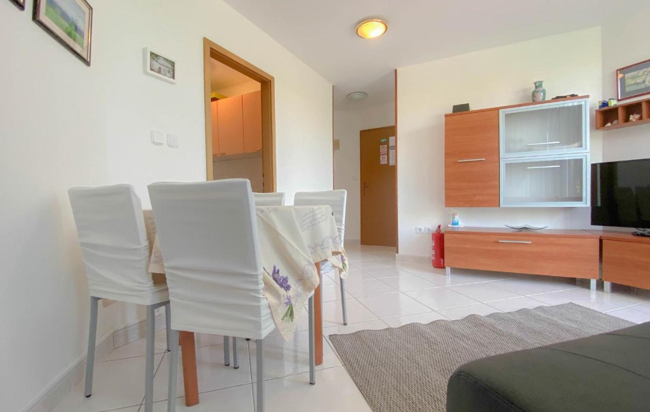 Appartement Romina à Zambratija  Extérieur photo