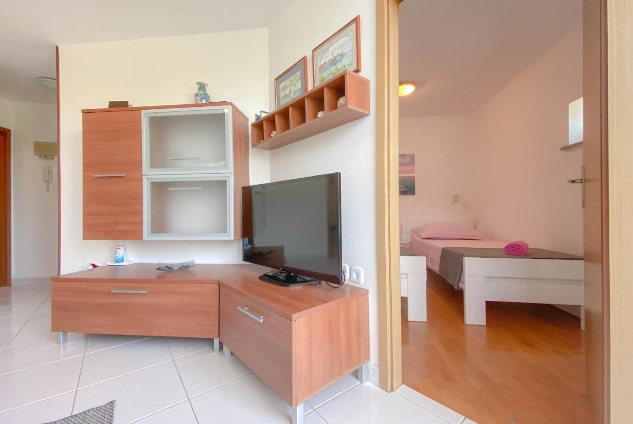 Appartement Romina à Zambratija  Extérieur photo