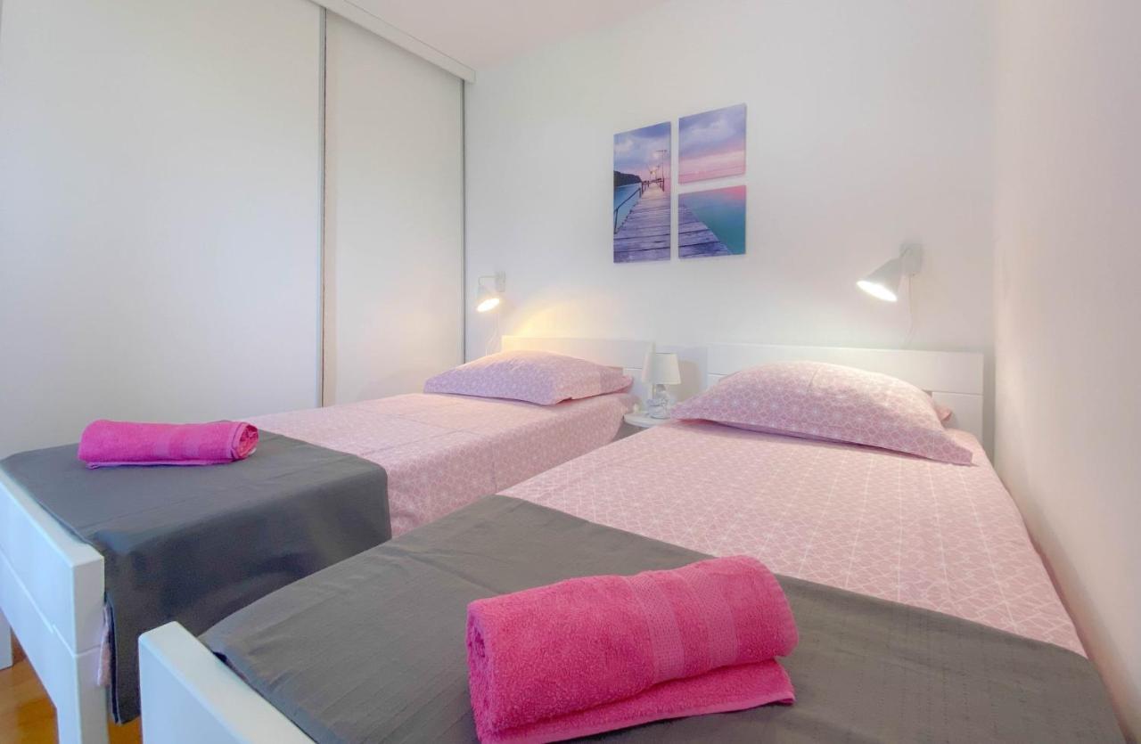 Appartement Romina à Zambratija  Extérieur photo